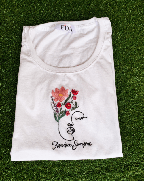 T-shirt Donna Ricamata a Mano - Fiorisci Sempre